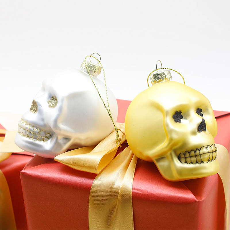 Sada halloweenskych ozdôb zo sklenenej lebky 8 * 9 cm